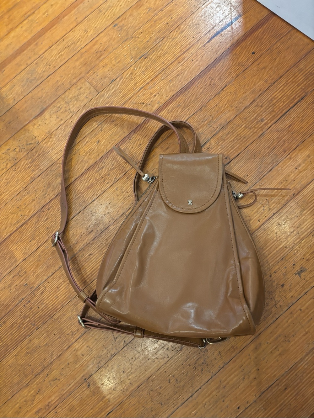 Hobo Betta Leather Convertible Backpack Crossbody - Truffle